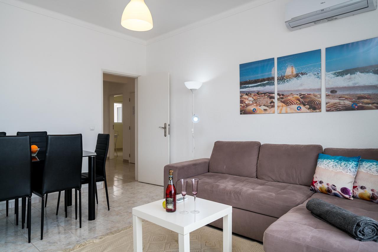 Ferienwohnung T2 Avenida- Frente Mar, Ar-Condicionado, Wifi Quarteira Exterior foto