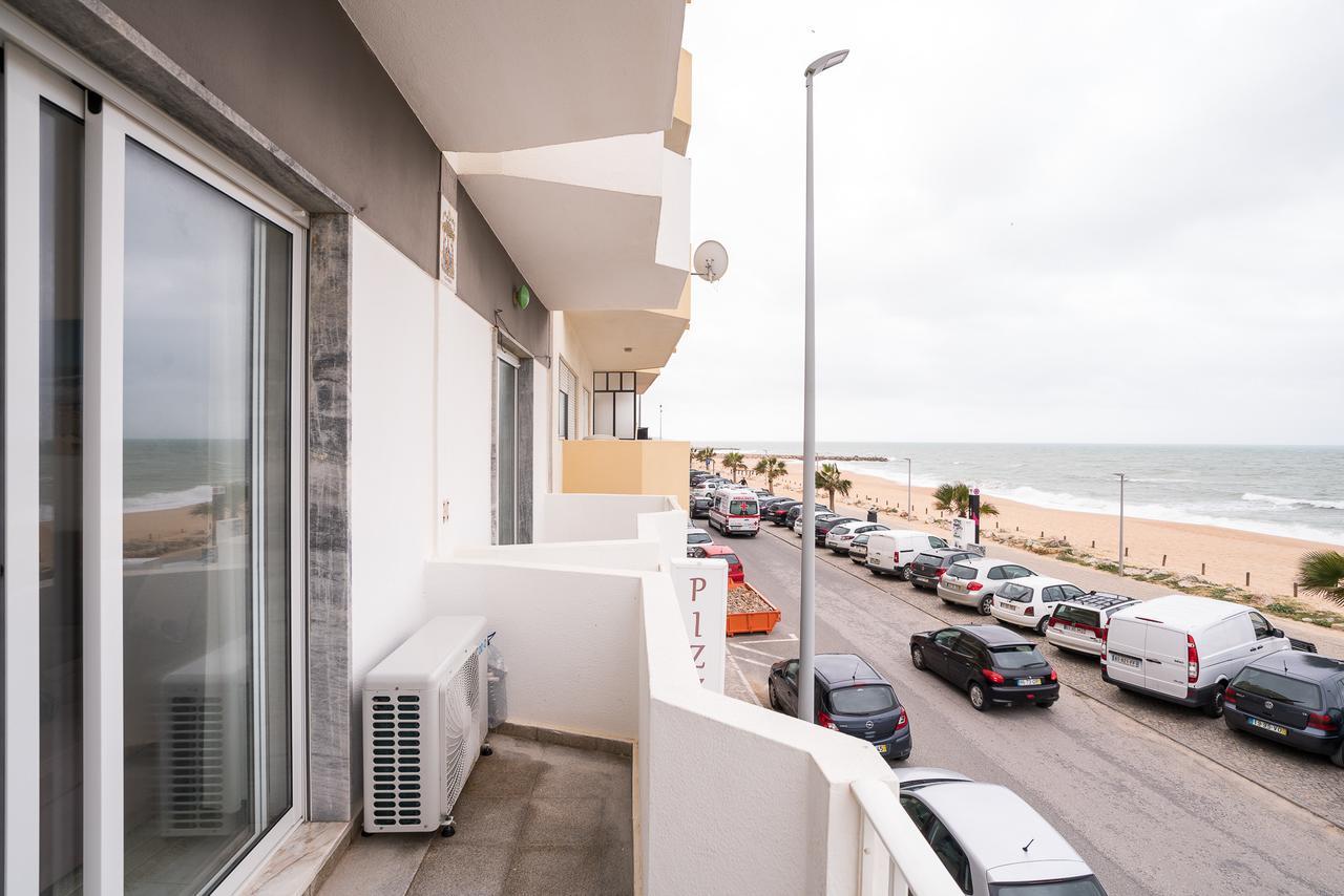 Ferienwohnung T2 Avenida- Frente Mar, Ar-Condicionado, Wifi Quarteira Exterior foto